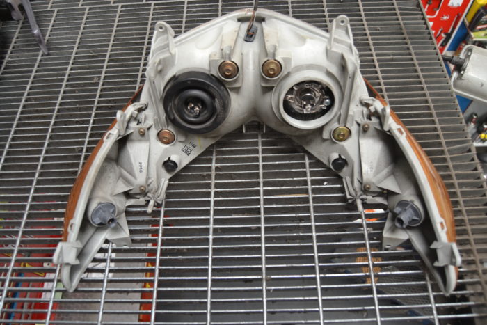 Faro anteriore Burgman 400 (2000) - immagine 2